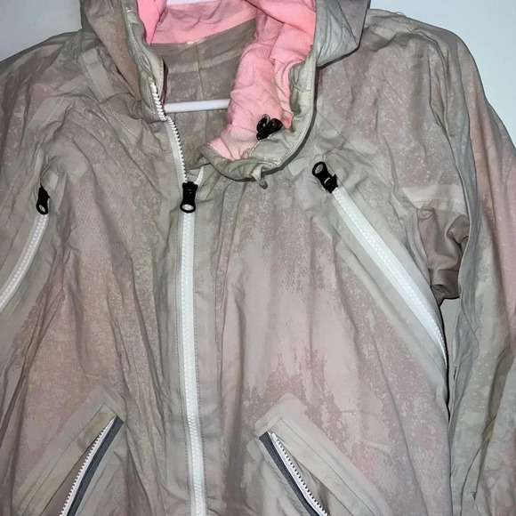 Lululemon Run: Rise And Shine Jacket - Picture 6 of 12